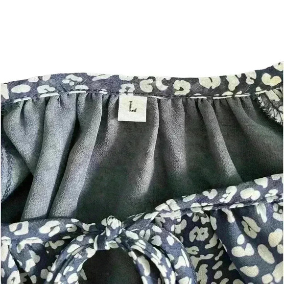 Large Women’s Blouse Short Sleeve Tie Keyhole Front Flowy with Lining Blue White - Picture 9 of 9